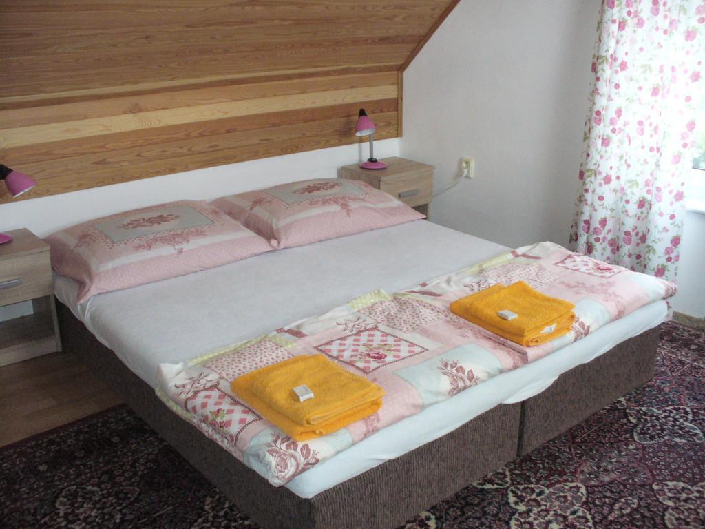 Penzion Jarka Lednice Habitación foto