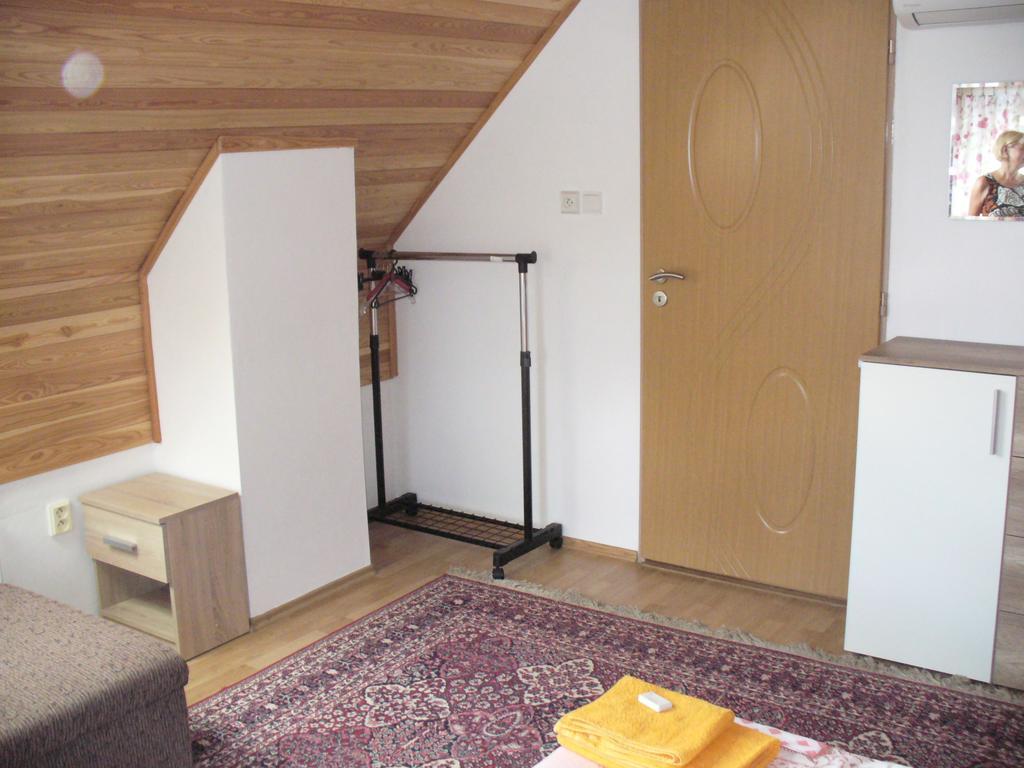 Penzion Jarka Lednice Habitación foto