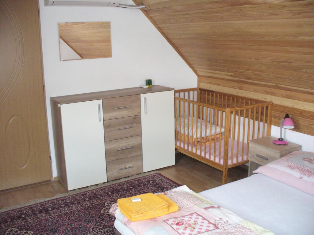 Penzion Jarka Lednice Habitación foto